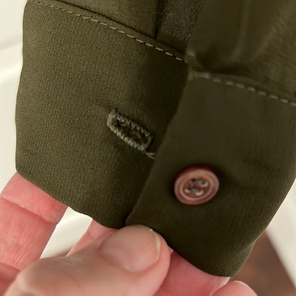 Three Eighty Two Army Green Blouse with Bow Size XS - Picture 8 of 11